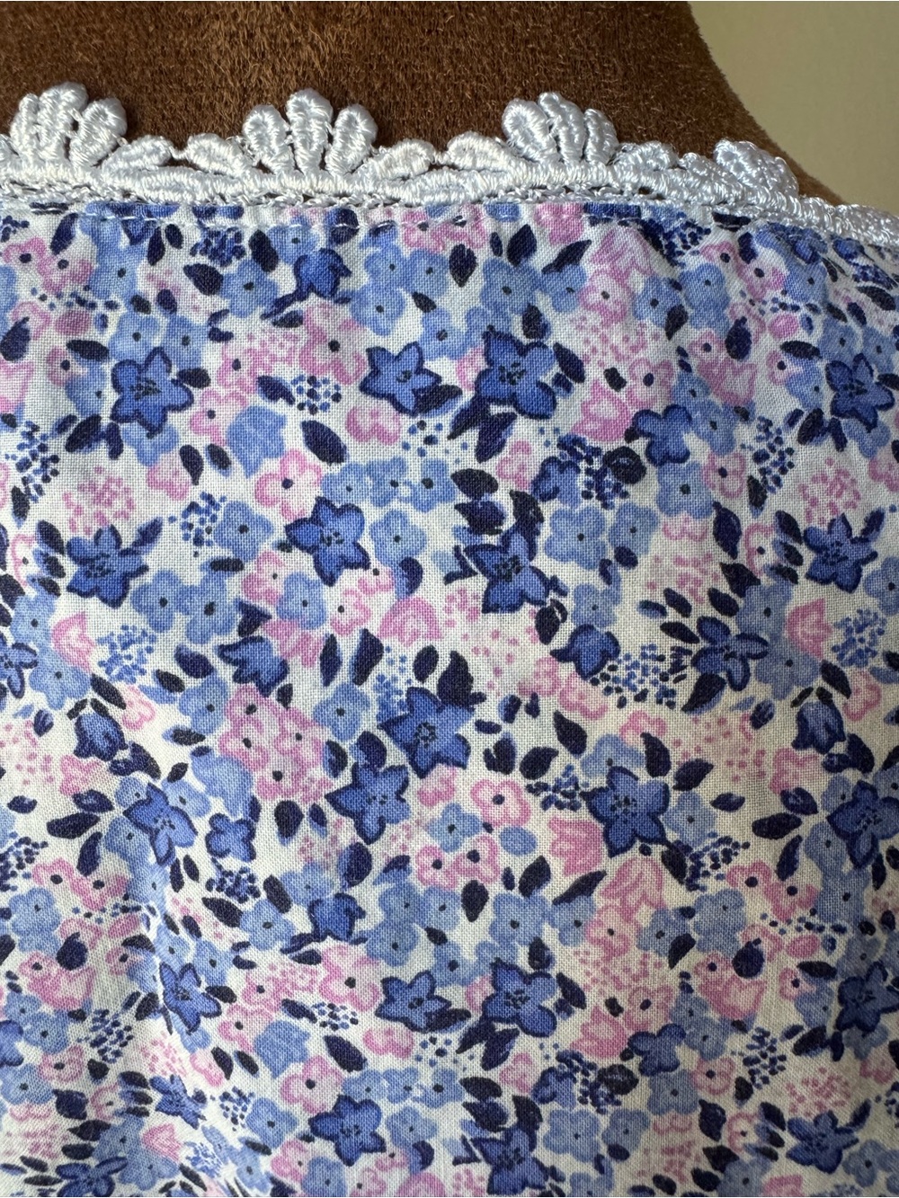 Eileen West XL 100% Cotton Floral Nightgown Lace Ribbon Trim Button Front - Picture 8 of 13